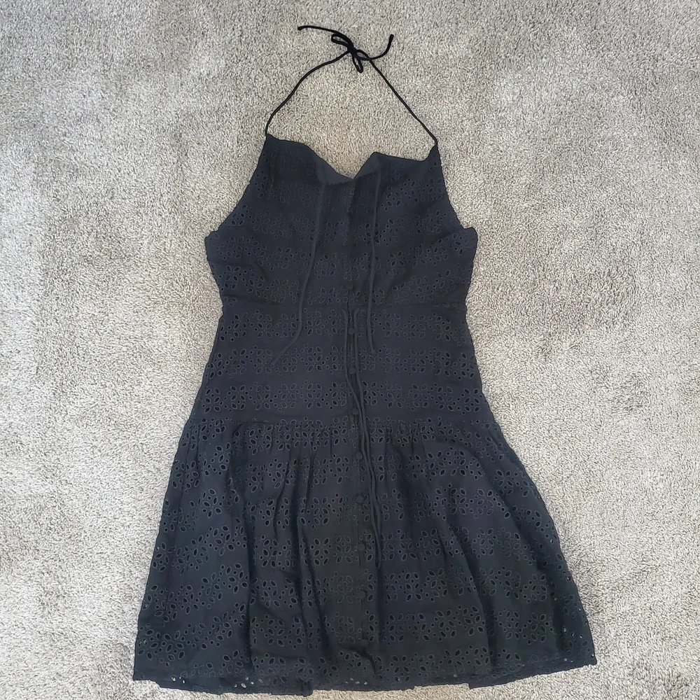 J.Crew NWT Anguilla Halter Mini Dress in Eyelet Black Sz 8 - Picture 3 of 11